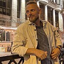 Young, 34 года