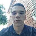 Олег, 21 год