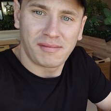 Фотография мужчины Евгений, 32 года из г. Солнечнодольск