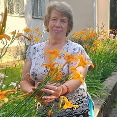 Фотография девушки Елена, 64 года из г. Санкт-Петербург