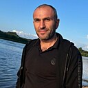 Гелакис, 39 лет