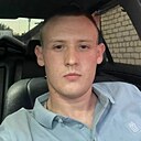 Артём, 22 года