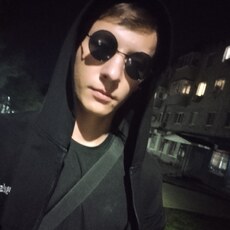 Фотография мужчины Максим, 21 год из г. Артем