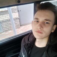 Фотография мужчины Макс, 21 год из г. Киров