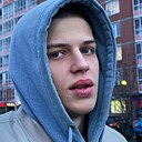 Максим, 22 года