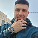 Михаил, 33 года