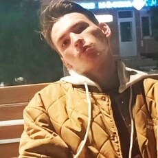 Фотография мужчины Ильмир, 19 лет из г. Лениногорск