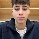 Макс, 22 года