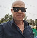 Valeriu, 54 года