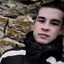 Лев, 22 года
