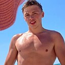 Илюша, 25 лет