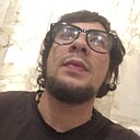 Али Хан, 23 года