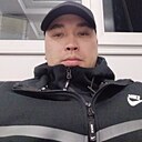 Роман, 33 года