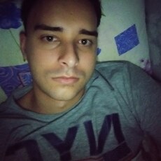 Фотография мужчины Арсений, 25 лет из г. Новосибирск