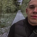 Макс, 24 года