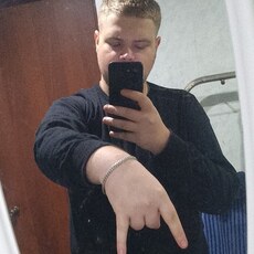 Фотография мужчины Денис, 24 года из г. Старый Оскол