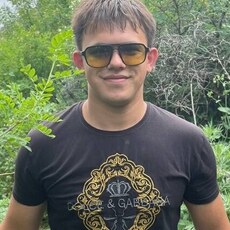 Фотография мужчины Равиль, 23 года из г. Усть-Каменогорск