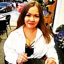 Li, 33 года
