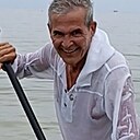 Alfred, 51 год