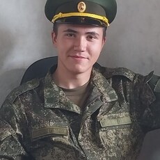 Фотография мужчины Илья, 20 лет из г. Гуково