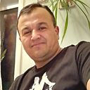 Шараф, 46 лет