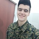 Роман, 22 года