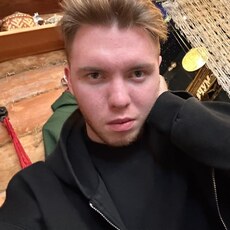 Фотография мужчины Арсений, 18 лет из г. Березовский (Свердловская Обл)
