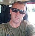 М М, 42 года