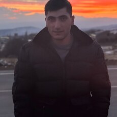 Фотография мужчины Henrik, 28 лет из г. Гюмри