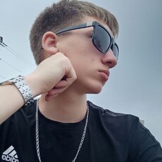 Фотография мужчины Юрий, 20 лет из г. Петропавловск-Камчатский