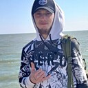 Виктор, 24 года