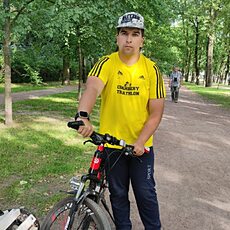 Фотография мужчины Андрей, 23 года из г. Павловск (Санкт-Петербург)