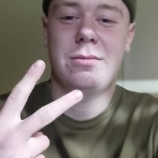 Фотография мужчины Антон, 20 лет из г. Брянка