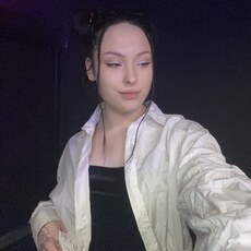 Фотография девушки Адель, 21 год из г. Киров