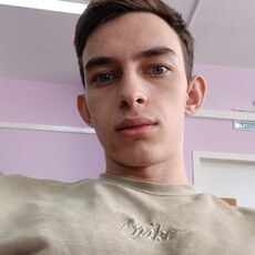 Фотография мужчины Максим, 19 лет из г. Черногорск