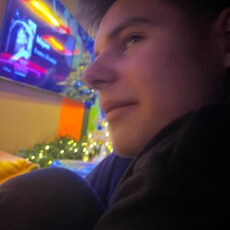 Фотография мужчины Николай, 19 лет из г. Южно-Сахалинск