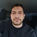 М В, 33 года
