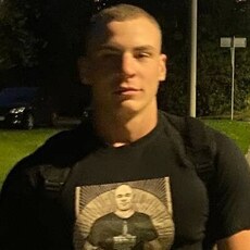 Фотография мужчины Виталий, 19 лет из г. Гусев