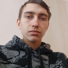 Фотография мужчины Денис, 18 лет из г. Свердловск