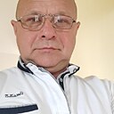 Валерий, 61 год