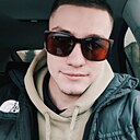 Максим, 22 года