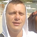 Макс, 33 года