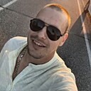 Виктор, 33 года