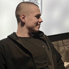 Фотография мужчины Артем, 19 лет из г. Красноярск