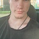 Максим, 24 года