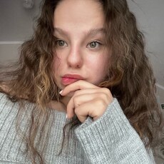 Фотография девушки Арина, 19 лет из г. Санкт-Петербург