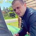 Den, 32 года
