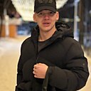 Денис, 22 года