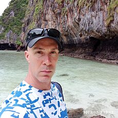 Фотография мужчины Максим, 48 лет из г. Саратов