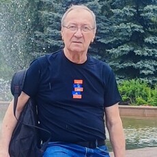 Владимир, 65 из г. Санкт-Петербург.